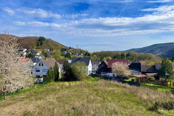 Prodej pozemku 1.609 m², Heimbach-Hasenfeld Prodej pozemku 1.609 m², Heimbach-Hasenfeld