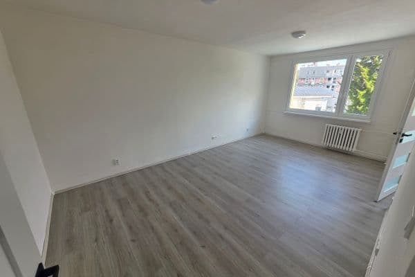 Prodej bytu 2+1 62 m², Budovatelů, Jablonec nad Nisou Prodej bytu 2+1 62 m², Budovatelů, Jablonec nad Nisou