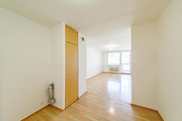 Prodej bytu 2+kk 58 m², Proutěná, Praha Prodej bytu 2+kk 58 m², Proutěná, Praha