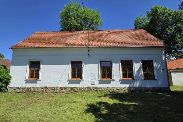Prodej domu 968 m², pozemek 1.467 m², Kamenice nad Lipou Prodej domu 968 m², pozemek 1.467 m², Kamenice nad Lipou