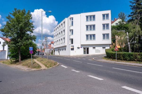 Pronájem bytu 1+kk 29 m², Pražská, Praha Pronájem bytu 1+kk 29 m², Pražská, Praha