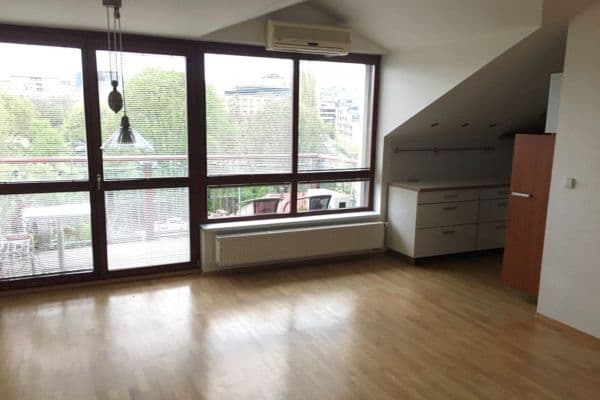 Pronájem bytu 3+kk 87 m², Podvinný mlýn, Praha Pronájem bytu 3+kk 87 m², Podvinný mlýn, Praha