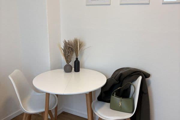 Pronájem bytu 2+kk 36 m², Lindenallee 36D, Hamburg, Hamburg Pronájem bytu 2+kk 36 m², Lindenallee 36D, Hamburg, Hamburg