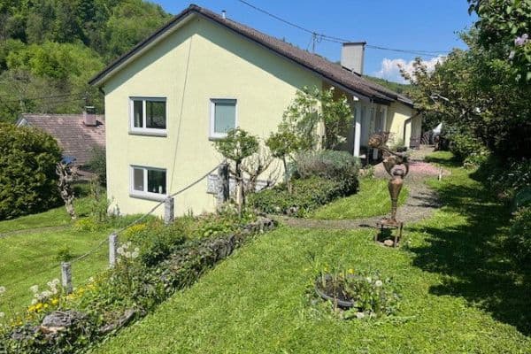 Prodej domu 177 m², pozemek 1.142 m², Rebetsmatt 30, Rheinfelden Prodej domu 177 m², pozemek 1.142 m², Rebetsmatt 30, Rheinfelden
