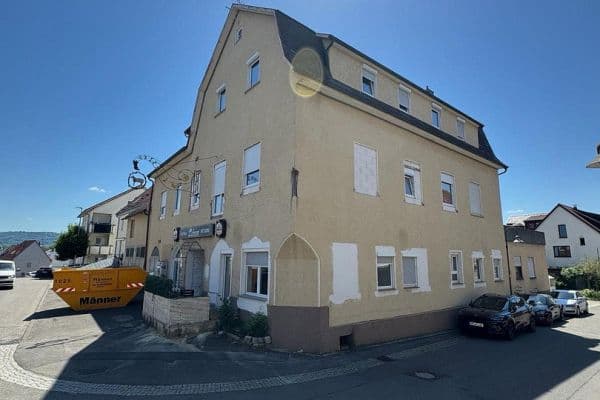 Prodej domu 1.055 m², pozemek 1.042 m², Holzmaden Prodej domu 1.055 m², pozemek 1.042 m², Holzmaden