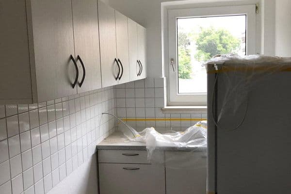 Pronájem bytu 3+1 59 m², Kallstadter Straße 16, Mannheim Pronájem bytu 3+1 59 m², Kallstadter Straße 16, Mannheim