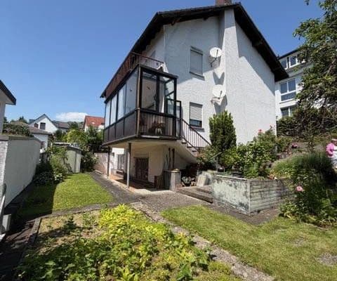 Prodej domu 180 m², pozemek 500 m², Odenwaldblick 14, Wiesbaden Prodej domu 180 m², pozemek 500 m², Odenwaldblick 14, Wiesbaden