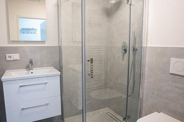 Pronájem bytu 1+1 36 m², Frankfurt am Main, Hessen Pronájem bytu 1+1 36 m², Frankfurt am Main, Hessen