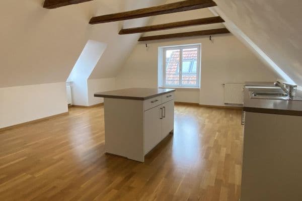 Pronájem bytu 3+1 105 m², Fürstenstraße 22, Kempten (Allgäu), Bavorsko Pronájem bytu 3+1 105 m², Fürstenstraße 22, Kempten (Allgäu), Bavorsko