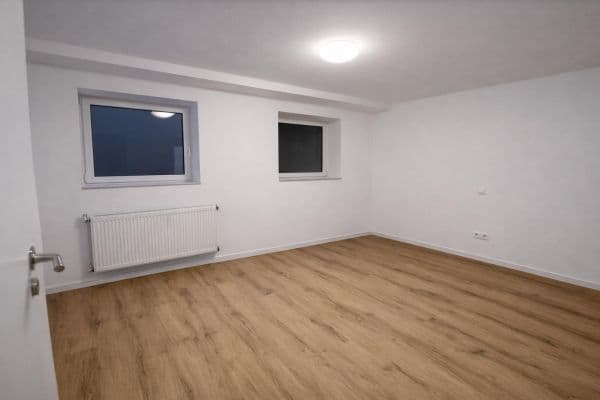 Pronájem bytu 1+1 20 m², Etschberger Weg 49, Kusel, Porýní-Falc Pronájem bytu 1+1 20 m², Etschberger Weg 49, Kusel, Porýní-Falc