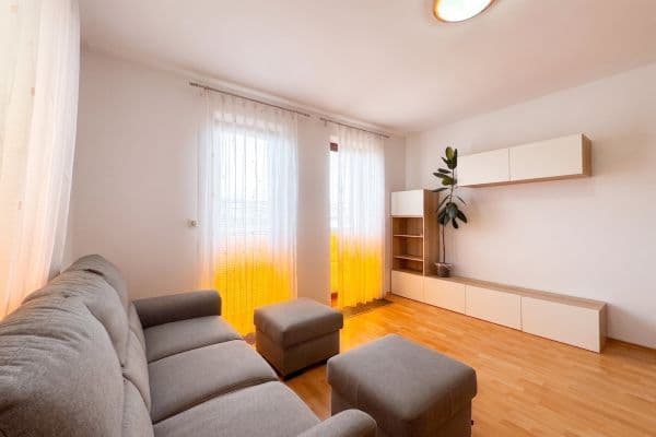Pronájem bytu 3+kk 69 m², Nad Paloučkem, Beroun Pronájem bytu 3+kk 69 m², Nad Paloučkem, Beroun