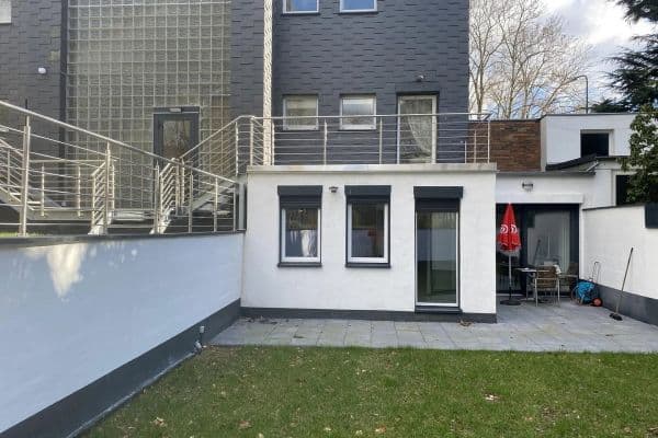 Pronájem bytu 2+1 72 m², Düsseldorf, Severní Porýní-Vestfálsko Pronájem bytu 2+1 72 m², Düsseldorf, Severní Porýní-Vestfálsko
