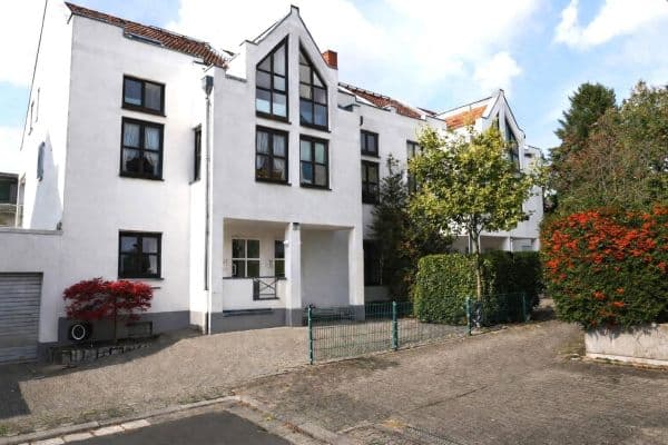 Prodej bytu 4+1 131 m², Mainz Prodej bytu 4+1 131 m², Mainz
