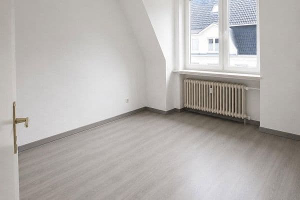 Prodej bytu 3+1 70 m², Neuss Prodej bytu 3+1 70 m², Neuss