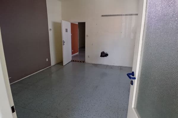 Pronájem nebytového prostoru 85 m², Hartigova, Praha Pronájem nebytového prostoru 85 m², Hartigova, Praha