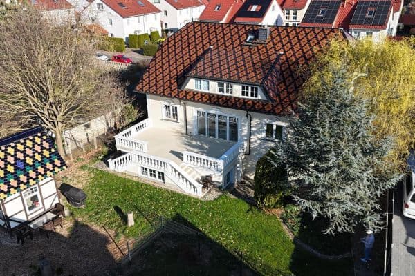 Prodej domu 500 m², pozemek 980 m², Prödeler Straße 9, Markkleeberg, Sasko Prodej domu 500 m², pozemek 980 m², Prödeler Straße 9, Markkleeberg, Sasko