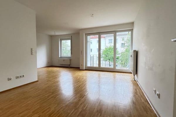 Pronájem bytu 2+1 55 m², Methfesselstr. 3, München, Bavorsko Pronájem bytu 2+1 55 m², Methfesselstr. 3, München, Bavorsko