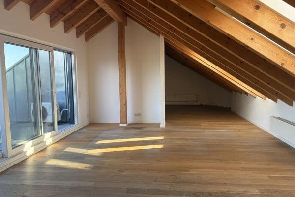 Pronájem bytu 1+kk 85 m², Ludwigshafen Pronájem bytu 1+kk 85 m², Ludwigshafen
