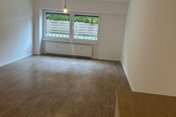 Pronájem bytu 2+1 60 m², Rösrather Str.700A, Köln, Severní Porýní-Vestfálsko Pronájem bytu 2+1 60 m², Rösrather Str.700A, Köln, Severní Porýní-Vestfálsko