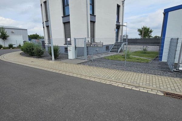 Pronájem kanceláře 74 m², Lintgesfuhr 29a, Bornheim Pronájem kanceláře 74 m², Lintgesfuhr 29a, Bornheim