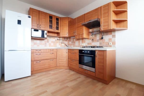Pronájem bytu 3+1 58 m², Novodvorská, Praha Pronájem bytu 3+1 58 m², Novodvorská, Praha