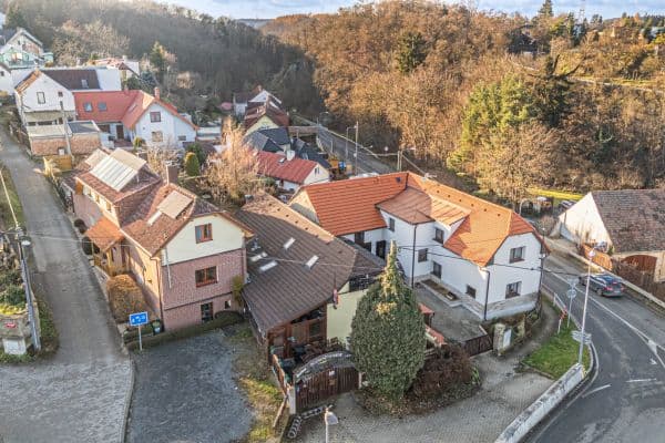 Prodej domu 100 m², pozemek 151 m², Mezi Křižovatkami, Lhota Prodej domu 100 m², pozemek 151 m², Mezi Křižovatkami, Lhota