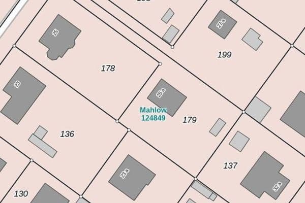 Prodej pozemku 1.569 m², Schillerstr. 25, Blankenfelde-Mahlow Prodej pozemku 1.569 m², Schillerstr. 25, Blankenfelde-Mahlow