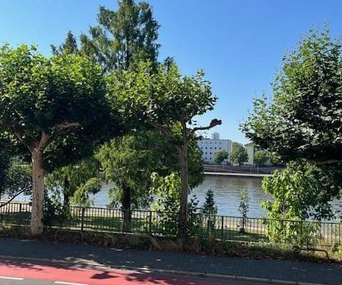 Pronájem bytu 2+1 70 m², Schöne Aussicht 8, Frankfurt am Main, Hessen Pronájem bytu 2+1 70 m², Schöne Aussicht 8, Frankfurt am Main, Hessen