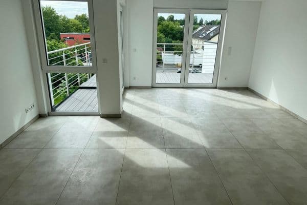 Pronájem bytu 4+1 104 m², Berliner Str. 911, Köln, Severní Porýní-Vestfálsko Pronájem bytu 4+1 104 m², Berliner Str. 911, Köln, Severní Porýní-Vestfálsko