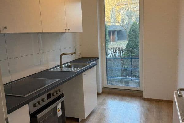Pronájem bytu 4+1 82 m², Köpenicker Straße 32, Berlin, Berlín Pronájem bytu 4+1 82 m², Köpenicker Straße 32, Berlin, Berlín