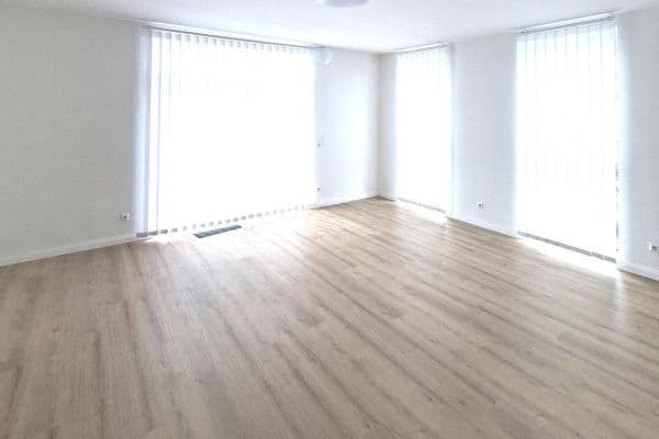 Prodej bytu 4+1 103 m², Berlin, Berlín Prodej bytu 4+1 103 m², Berlin, Berlín