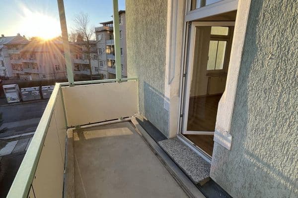 Pronájem bytu 5+1 124 m², Glösaer Straße 26, Chemnitz, Sasko Pronájem bytu 5+1 124 m², Glösaer Straße 26, Chemnitz, Sasko