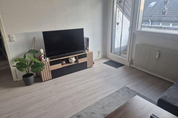 Pronájem bytu 2+1 55 m², Liebigstr 15a, Mülheim a.d. Ruhr Pronájem bytu 2+1 55 m², Liebigstr 15a, Mülheim a.d. Ruhr