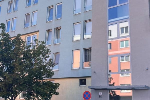 Prodej bytu 1+kk 30 m², Zderadova, Brno Prodej bytu 1+kk 30 m², Zderadova, Brno