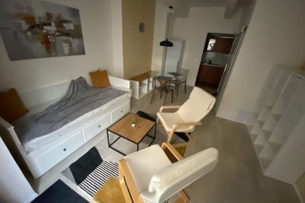 Pronájem bytu 1+kk 40 m², Bartoškova, Praha Pronájem bytu 1+kk 40 m², Bartoškova, Praha