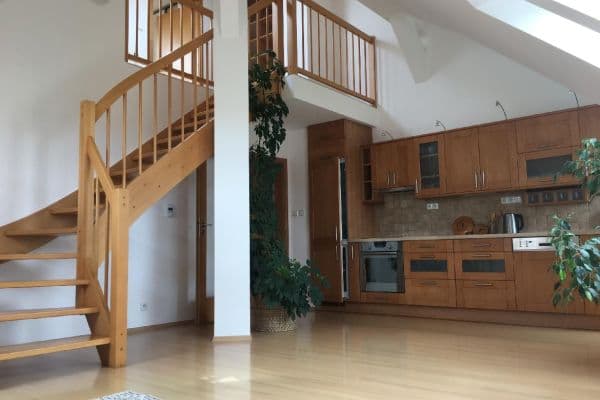 Pronájem bytu 4+kk 95 m², Mladotova, Praha Pronájem bytu 4+kk 95 m², Mladotova, Praha