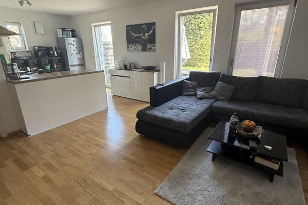Pronájem bytu 2+1 50 m², Bahnhofstraße 4, Übersee, Bavorsko Pronájem bytu 2+1 50 m², Bahnhofstraße 4, Übersee, Bavorsko