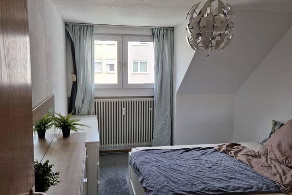 Pronájem bytu 2+1 49 m², Hirschstr. 36, Karlsruhe, Bádensko-Württembersko Pronájem bytu 2+1 49 m², Hirschstr. 36, Karlsruhe, Bádensko-Württembersko