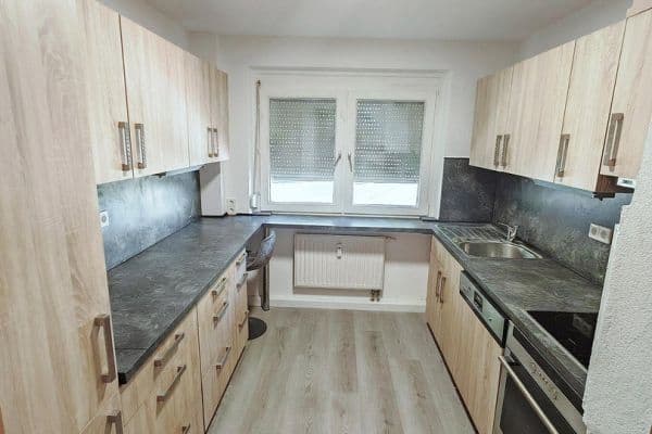 Pronájem bytu 3+1 59 m², Karlruher Straße 5, Heilbronn, Bádensko-Württembersko Pronájem bytu 3+1 59 m², Karlruher Straße 5, Heilbronn, Bádensko-Württembersko