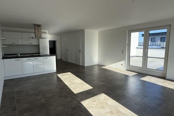 Pronájem bytu 5+1 134 m², Würzburger Straße 37, Erlensee Pronájem bytu 5+1 134 m², Würzburger Straße 37, Erlensee