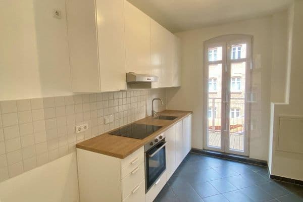 Pronájem bytu 3+1 60 m², Reichstr. 0, Nürnberg Pronájem bytu 3+1 60 m², Reichstr. 0, Nürnberg