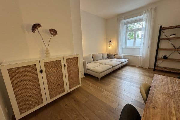 Pronájem bytu 2+1 73 m², München, Bavorsko Pronájem bytu 2+1 73 m², München, Bavorsko