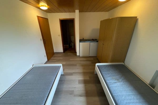 Pronájem domu 500 m², pozemek 4.000 m², Frontenhausen Pronájem domu 500 m², pozemek 4.000 m², Frontenhausen