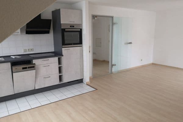 Pronájem bytu 2+1 54 m², Hauptstraße 12c, Meuselwitz Pronájem bytu 2+1 54 m², Hauptstraße 12c, Meuselwitz