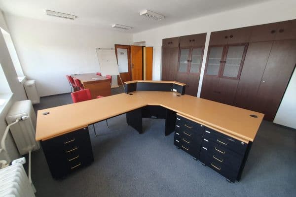 Pronájem kanceláře 28 m², U Bechyňské dráhy, Tábor, Jihočeský kraj Pronájem kanceláře 28 m², U Bechyňské dráhy, Tábor, Jihočeský kraj