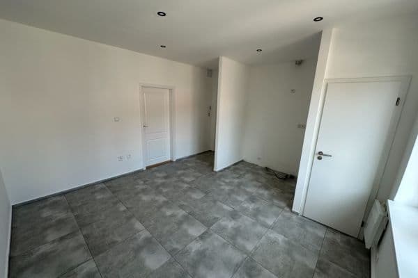 Prodej bytu 2+kk 37 m², Jana Palacha, Kralupy nad Vltavou Prodej bytu 2+kk 37 m², Jana Palacha, Kralupy nad Vltavou