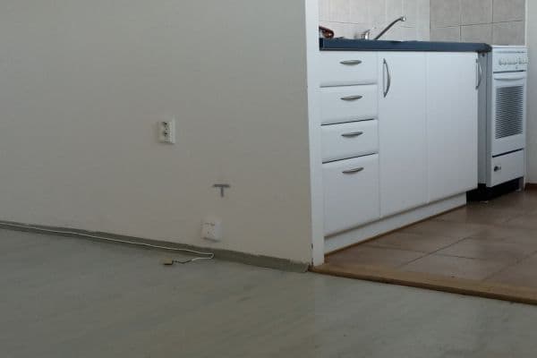 Pronájem bytu 1+kk 44 m², Holíkova, Jílové u Prahy Pronájem bytu 1+kk 44 m², Holíkova, Jílové u Prahy