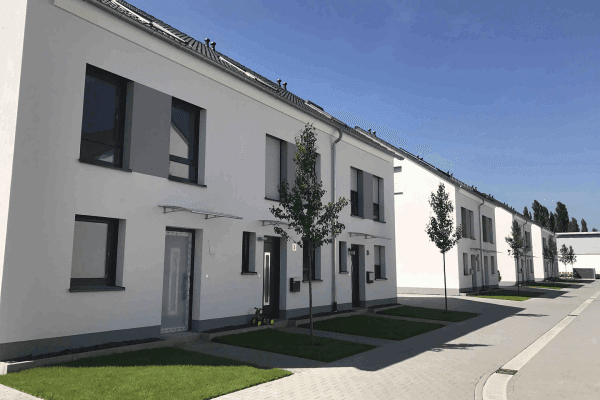 Prodej domu 148 m², pozemek 1.800 m², Am Kapellenberg 5-8, Saulheim Prodej domu 148 m², pozemek 1.800 m², Am Kapellenberg 5-8, Saulheim