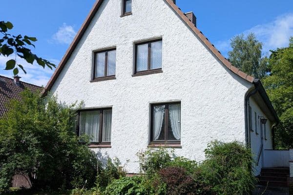 Prodej domu 114 m², pozemek 1.214 m², Ohlstedter Straße 32, Hamburg, Hamburg Prodej domu 114 m², pozemek 1.214 m², Ohlstedter Straße 32, Hamburg, Hamburg