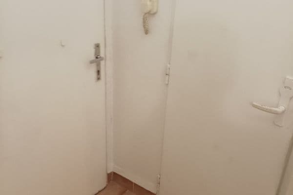 Pronájem bytu 1+1 29 m², Na Okrouhlíku, Pardubice, Pardubický kraj Pronájem bytu 1+1 29 m², Na Okrouhlíku, Pardubice, Pardubický kraj